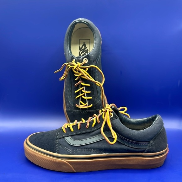 Vans Other - Vans Skate Shoes Off The Wall Sneakers Gum Sole Navy Blue Women’s 8.5 Mens 7